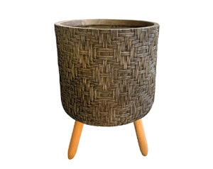 MACETA TUBO C/PATAS DE MADERA CHICA 44.5X31.5CM PESO 3,5 kg ART. FE10163